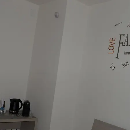 Casa Di Lauro 3* 泰卡斯